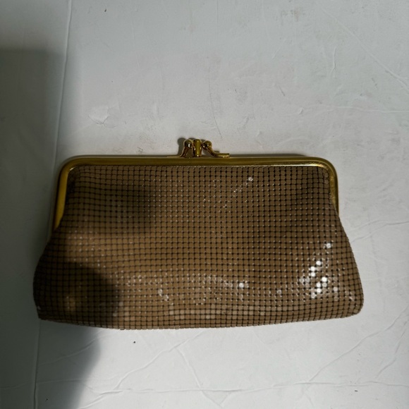 Bueno Vintage 80s Metal Mesh KissLock Clutch Bag 3 Section Makeup Formal Neutral - Picture 14 of 15